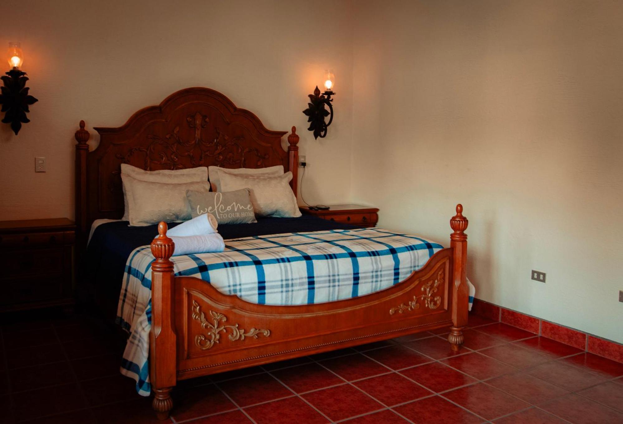 Palacio Del Conquistador San Cristóbal El Bajo Eksteriør billede