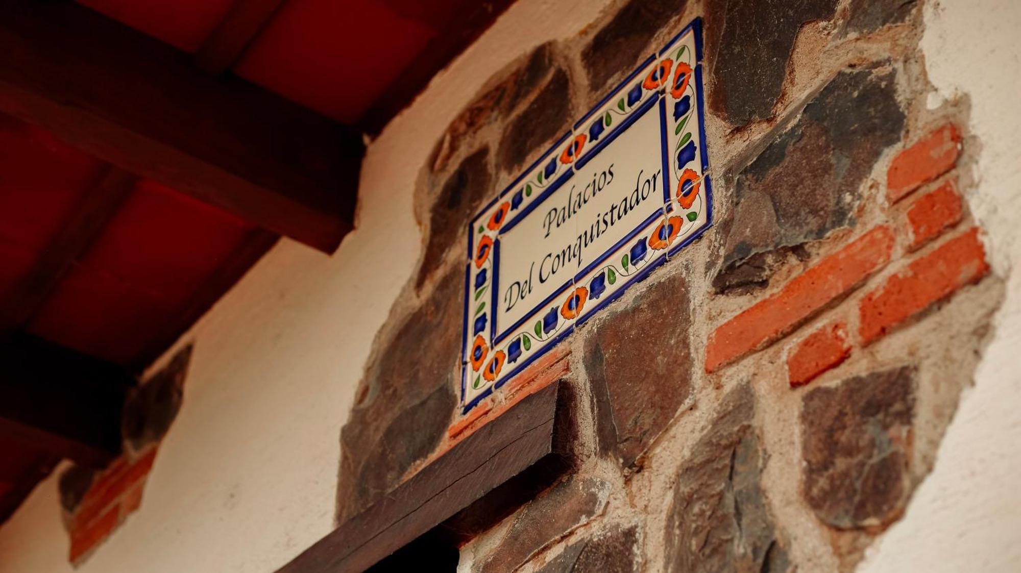 Palacio Del Conquistador San Cristóbal El Bajo Eksteriør billede