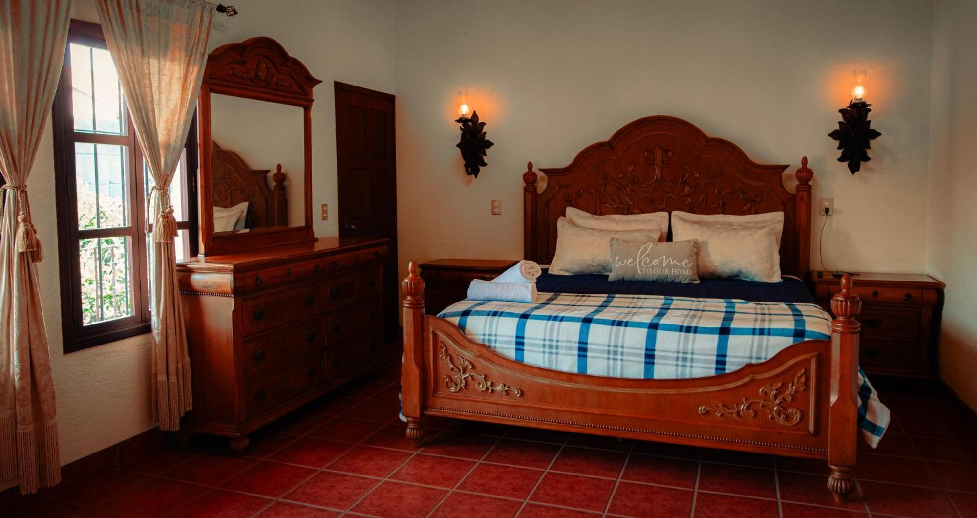Palacio Del Conquistador San Cristóbal El Bajo Eksteriør billede